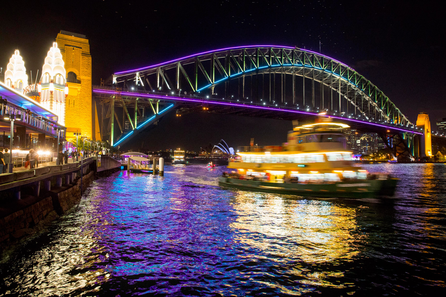 Vivid-Sydney-2014_Colour-the-Bridge_North-Sydney_James-Horan_DNSW_034