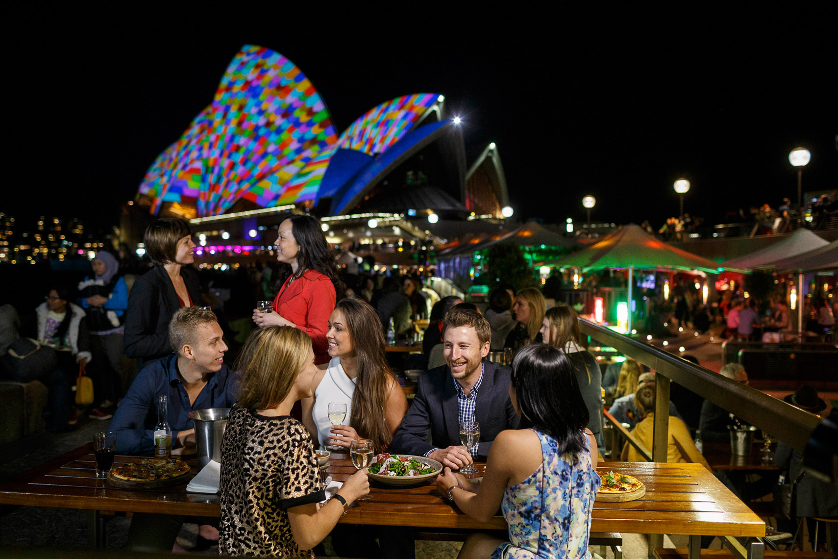 Vivid-Sydney-2014_Opera-Bar_Sydney-Opera-House_James-Horan_DNSW_089