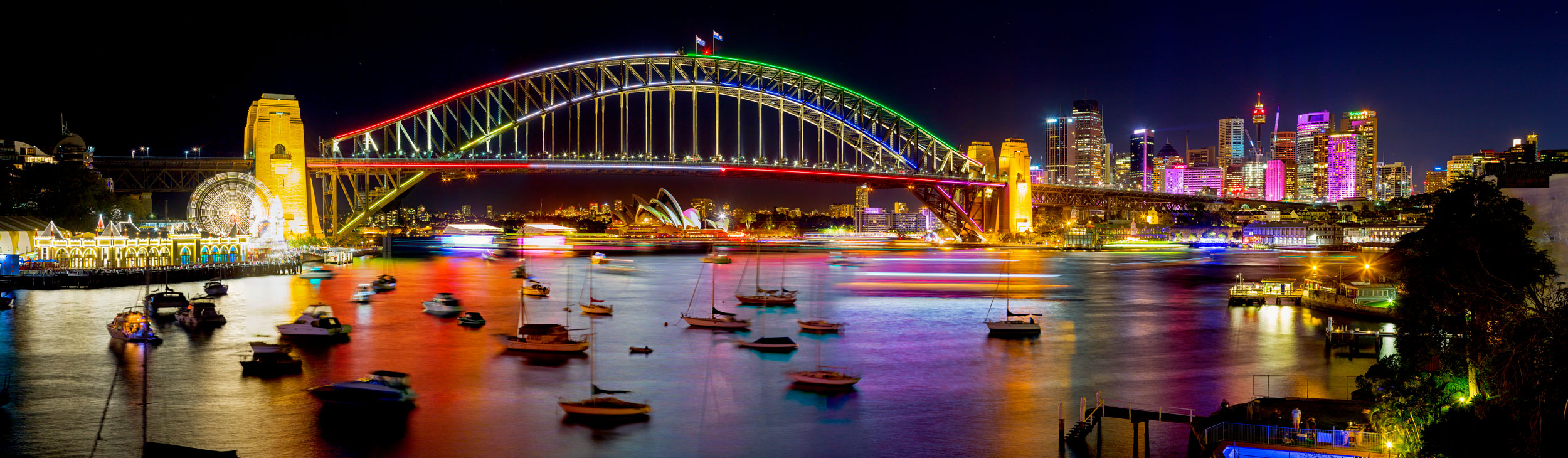Vivid-Sydney_2015_Harbour-Lights_Lavender-Bay_JH_DNSW_008